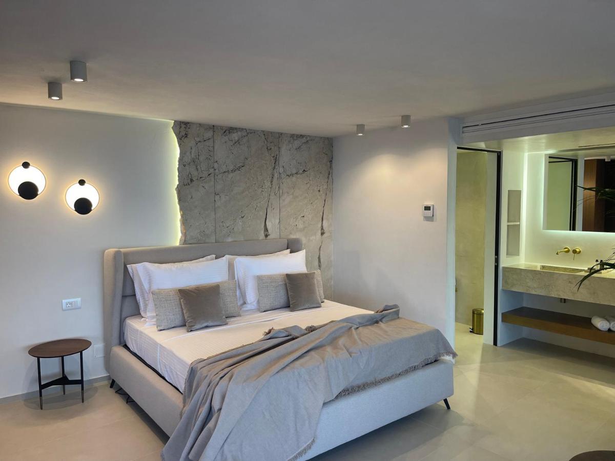 Mystique Luxury Suite Achlia ภายนอก รูปภาพ