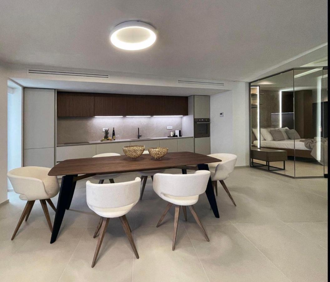 Mystique Luxury Suite Achlia ภายนอก รูปภาพ