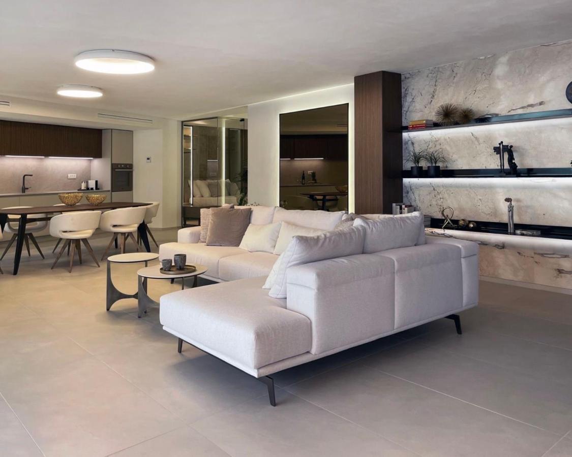 Mystique Luxury Suite Achlia ภายนอก รูปภาพ