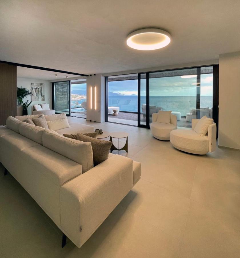 Mystique Luxury Suite Achlia ภายนอก รูปภาพ