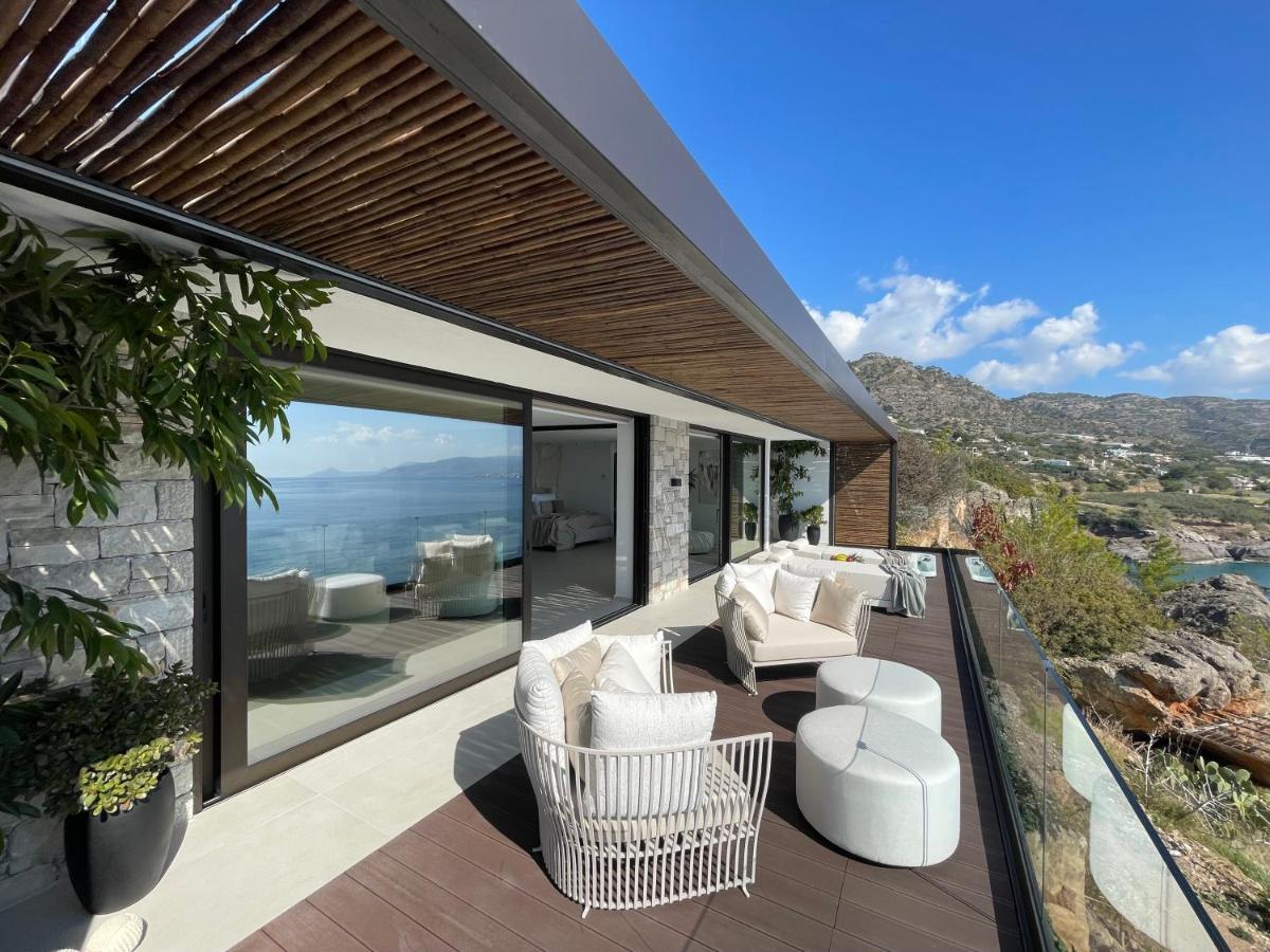 Mystique Luxury Suite Achlia ภายนอก รูปภาพ