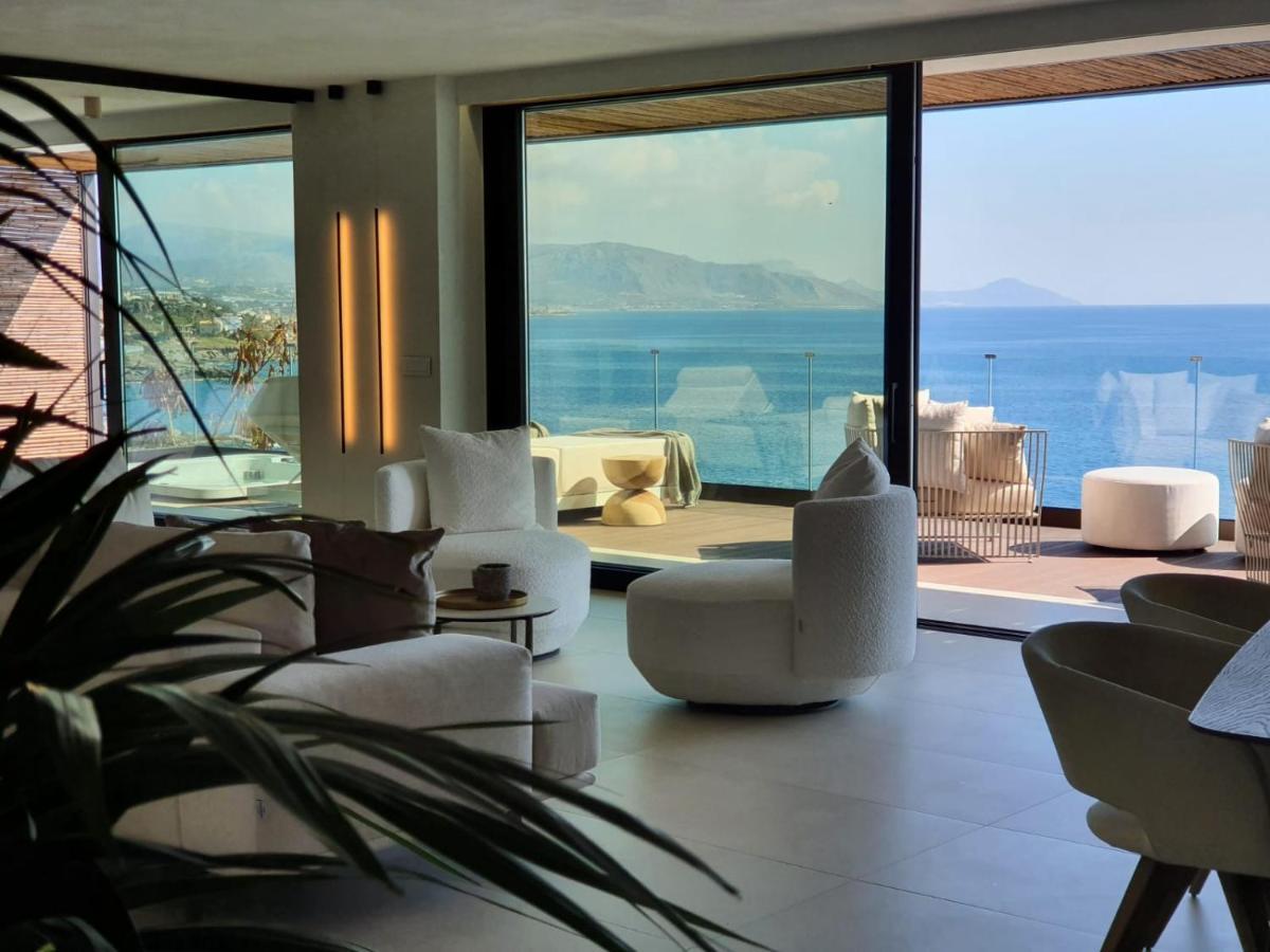 Mystique Luxury Suite Achlia ภายนอก รูปภาพ