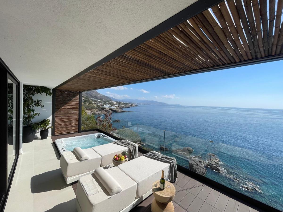 Mystique Luxury Suite Achlia ภายนอก รูปภาพ