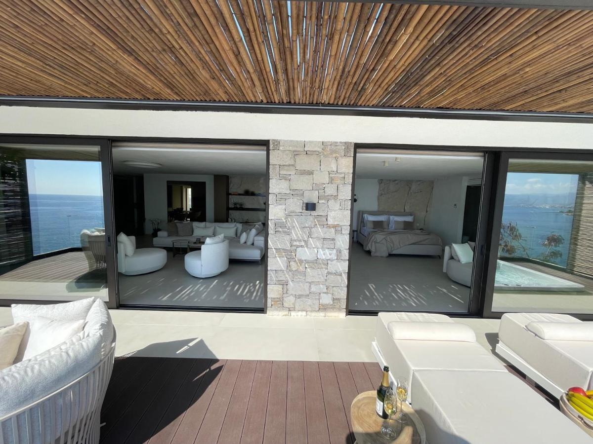 Mystique Luxury Suite Achlia ภายนอก รูปภาพ