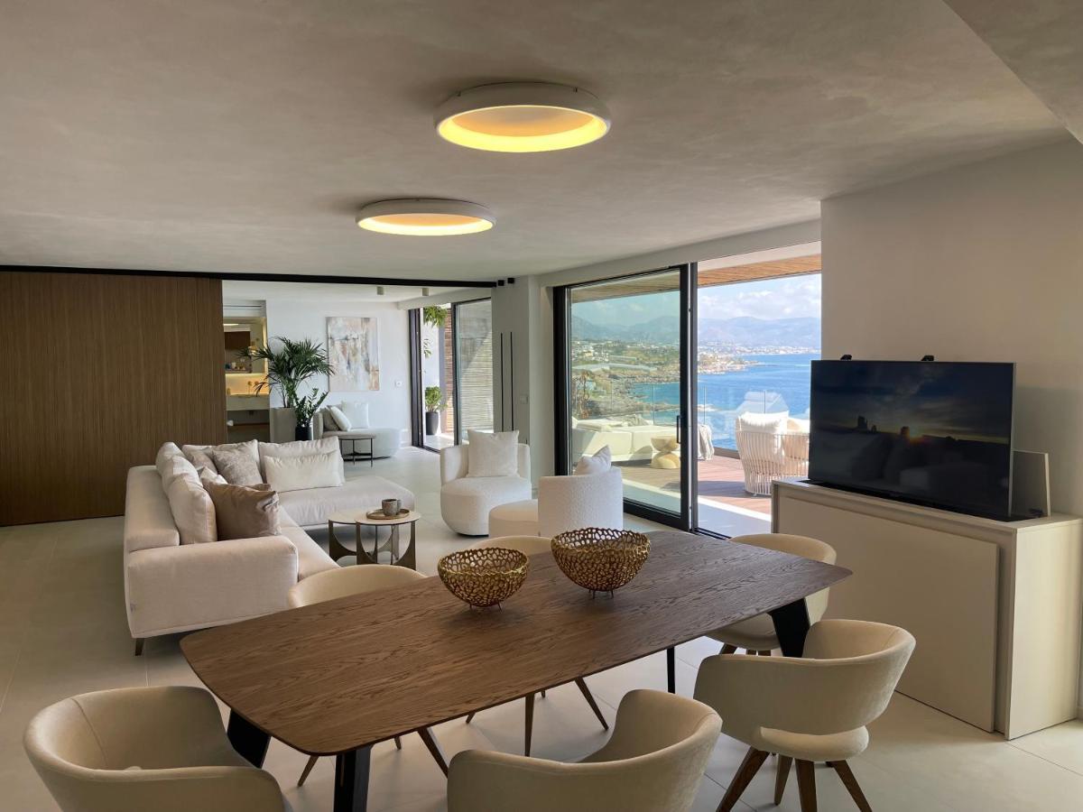 Mystique Luxury Suite Achlia ภายนอก รูปภาพ