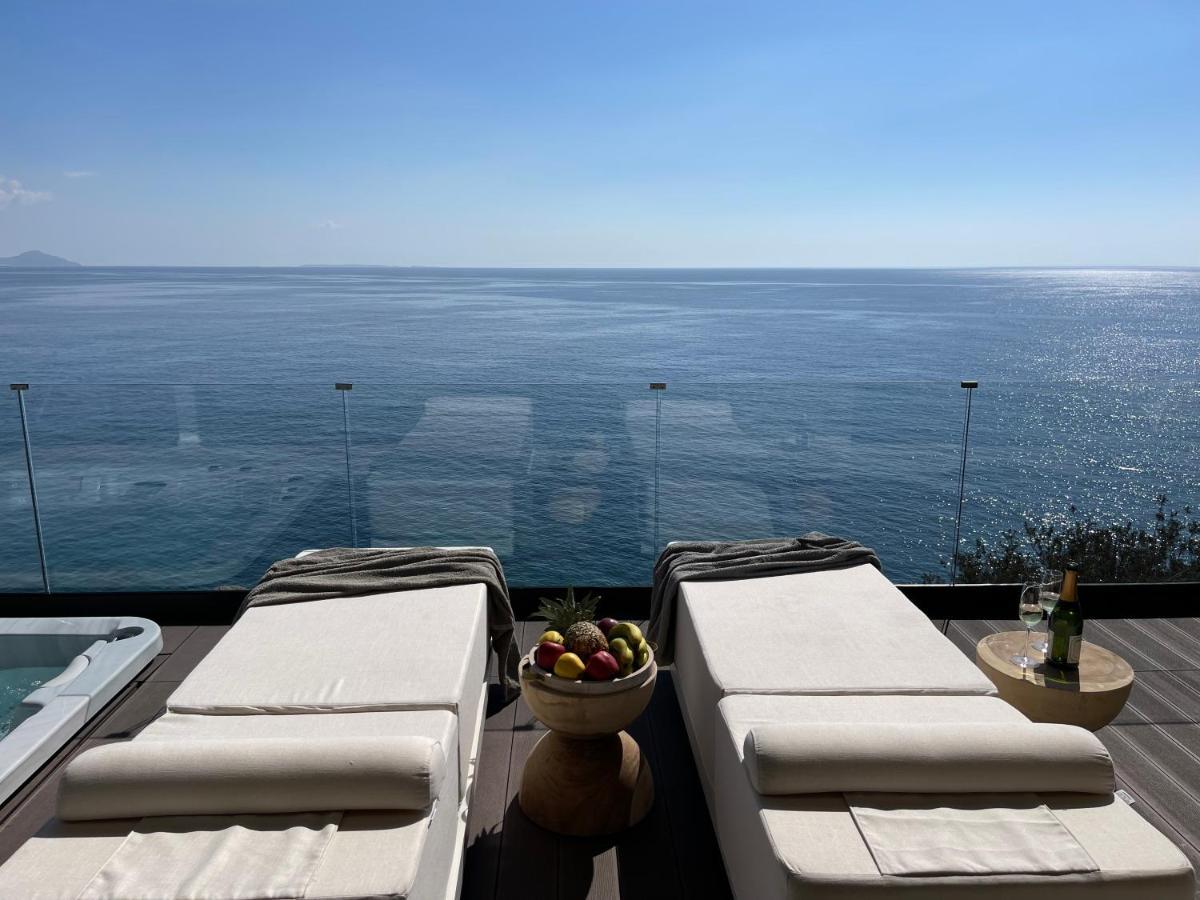 Mystique Luxury Suite Achlia ภายนอก รูปภาพ