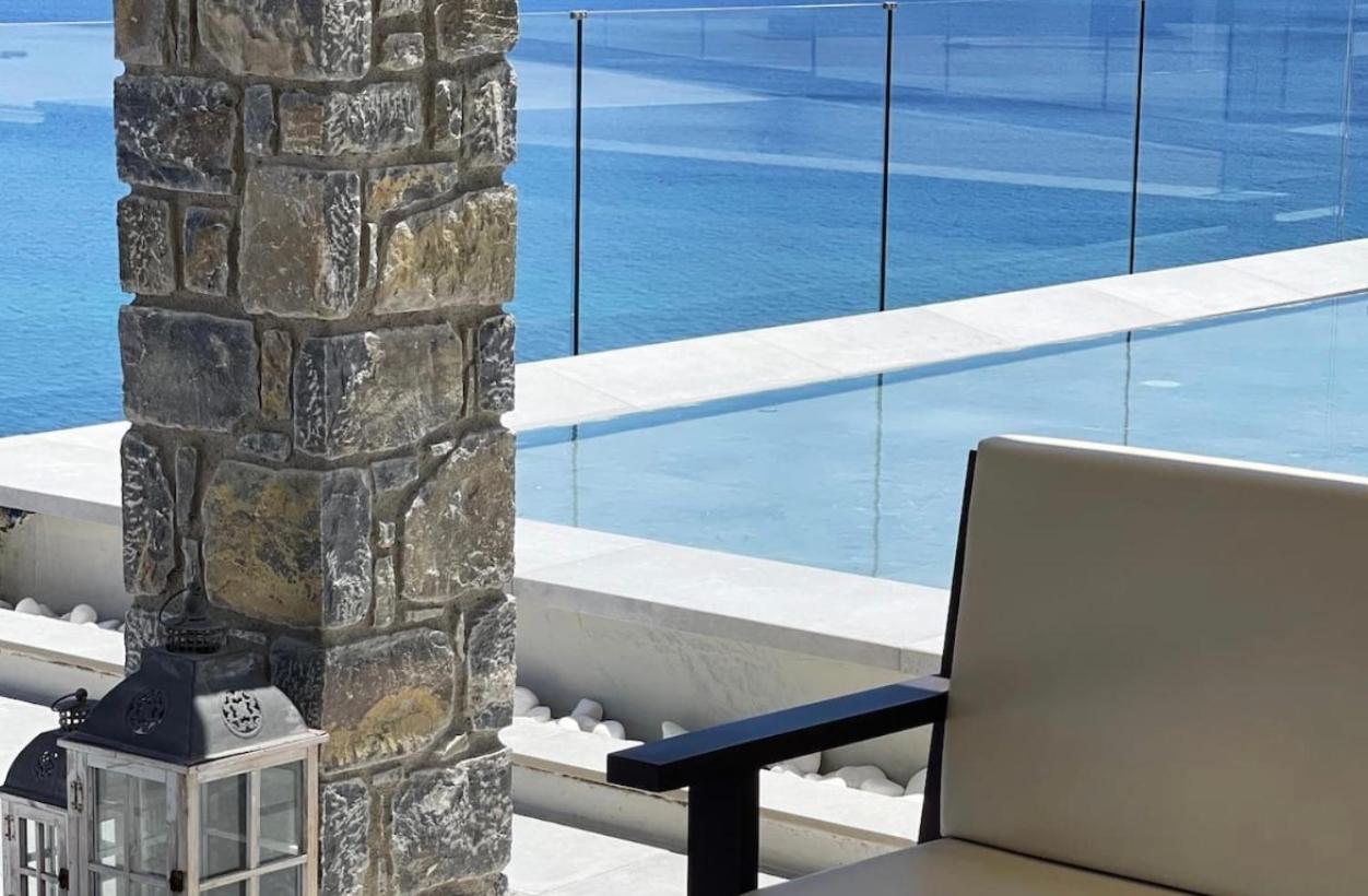 Mystique Luxury Suite Achlia ภายนอก รูปภาพ